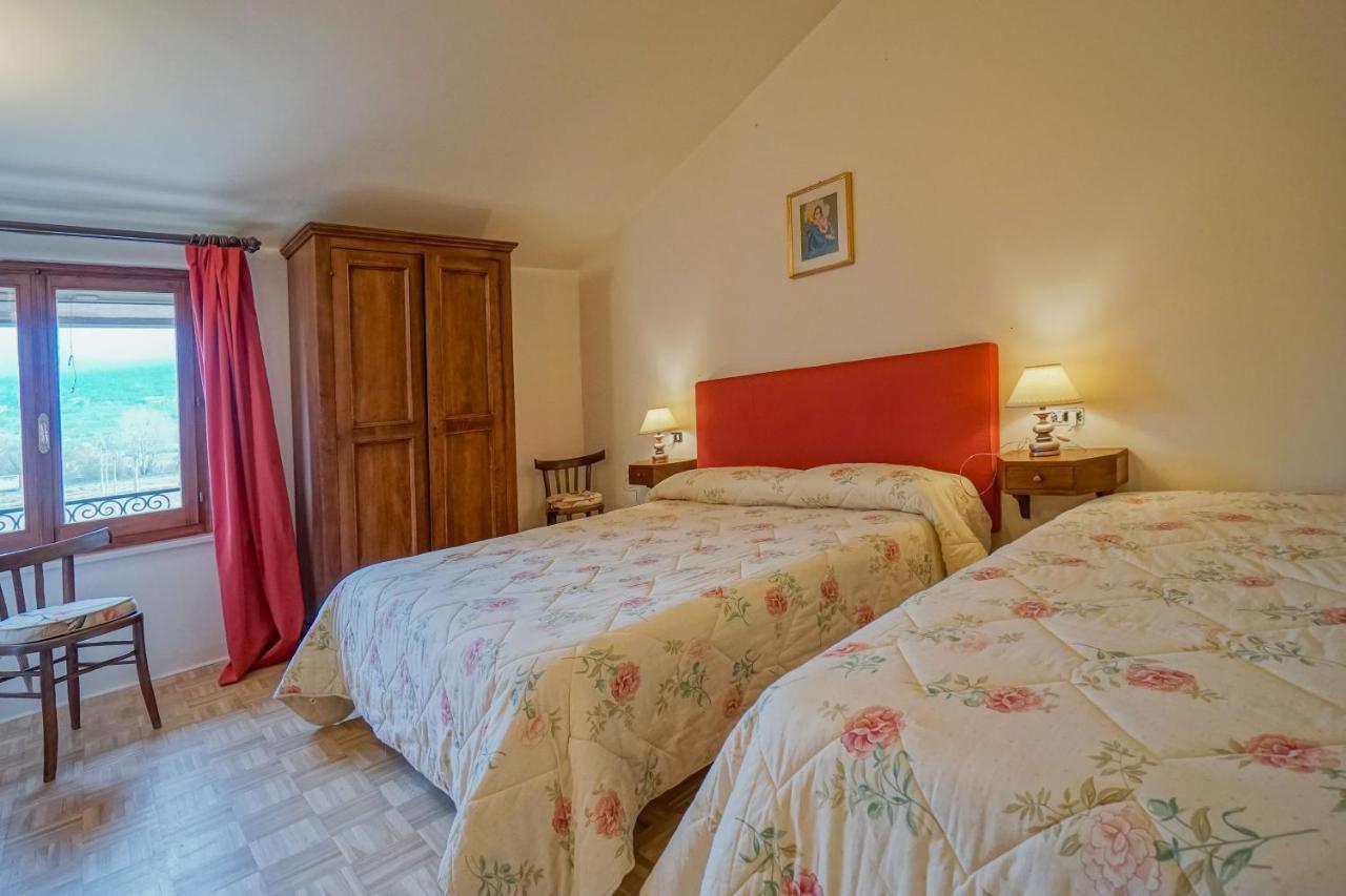 Il Quercione Agriturismo ริโวตอร์โต ภายนอก รูปภาพ